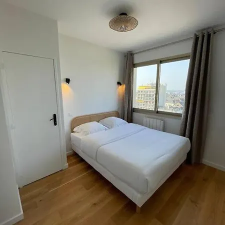 アパート Penthouse / 2 Bedrooms In Center Of