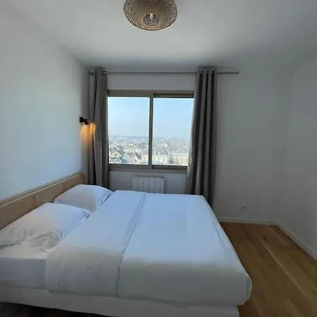 Penthouse / 2 Bedrooms In Center Of Angers