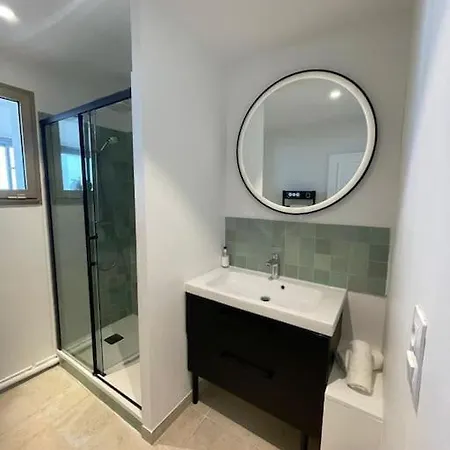 Penthouse / 2 Bedrooms In Center Of アパート *