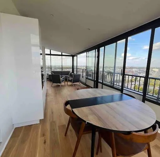 Lägenhet Penthouse / 2 Bedrooms In Center Of