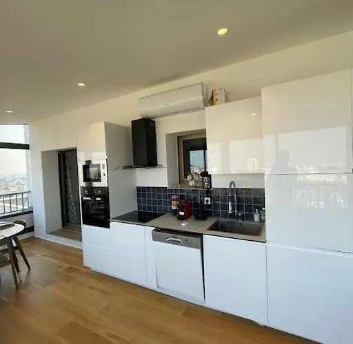 Penthouse / 2 Bedrooms In Center Of Apartman Angers