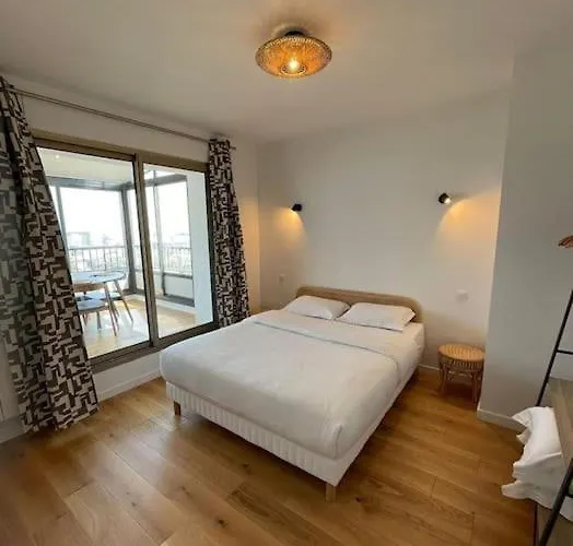 Apartman Penthouse / 2 Bedrooms In Center Of Angers
